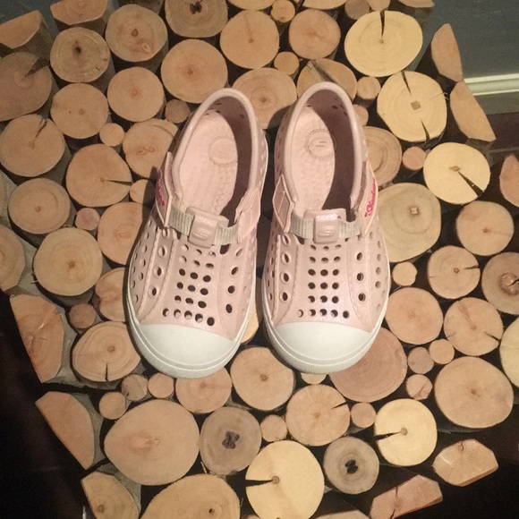 Skechers Other - Skechers sparkly slip on shoes
